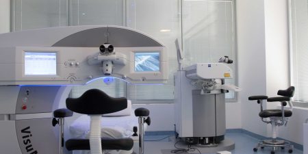 Imagem: Veja como é feita a cirurgia a laser para a vista cansada ou presbiopia